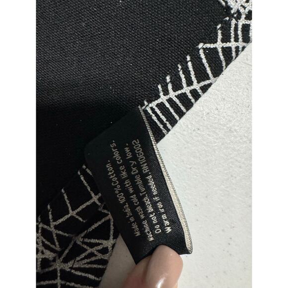 Rachel Zoe Metallic Spiderweb Halloween Napkins Set 8 - Picture 7 of 8